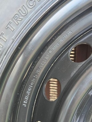 JDM Toyota Hiace Genuine Tire and Wheel Set 1pc 195/80R15 ² New Car (No Tires) - Image 8