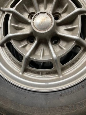 JDM Old car: Nissan Skyline Japan (No Tires) - Image 2