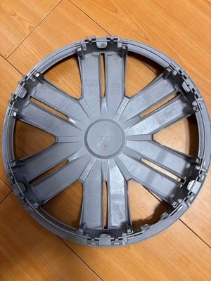 JDM Daihatsu Genuine Wheel Covers 12-inch 6-Wheel Set Spoke Design 4 Indivi (No Tires) - Image 3