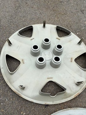 JDM Honda CRV RD1 Genuine Hub Caps 4 pieces (No Tires) - Image 6