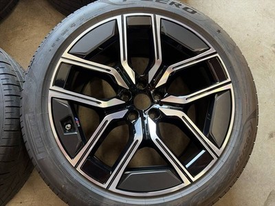 JDM BMW G70 current 7 Series genuine parts new car minor scratches 20 (No Tires) - Image 3