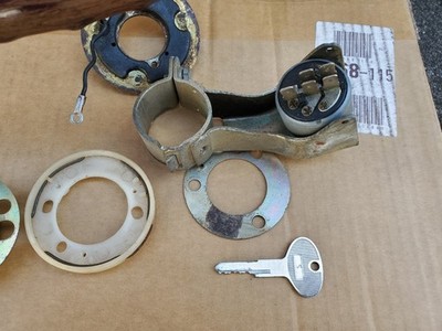 JDM Rare Nissan genuine wood steering wheel with original main key cyl (No Tires) - Image 4