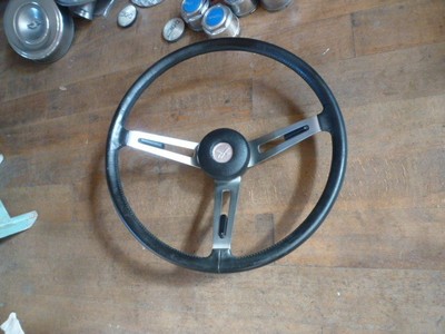 JDM Hakosuka GTR red KPGC10/KPGC110? Genuine steering wheel handle Ken (No Tires)