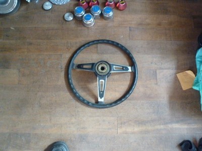 JDM Hakosuka GTR red KPGC10/KPGC110? Genuine steering wheel handle Ken (No Tires) - Image 2