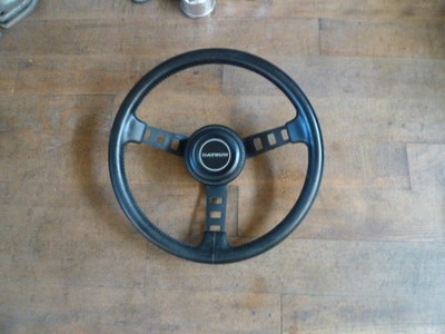 JDM Hakosuka GTR red KPGC10/KPGC110? Genuine steering wheel handle Ken (No Tires) - Image 3