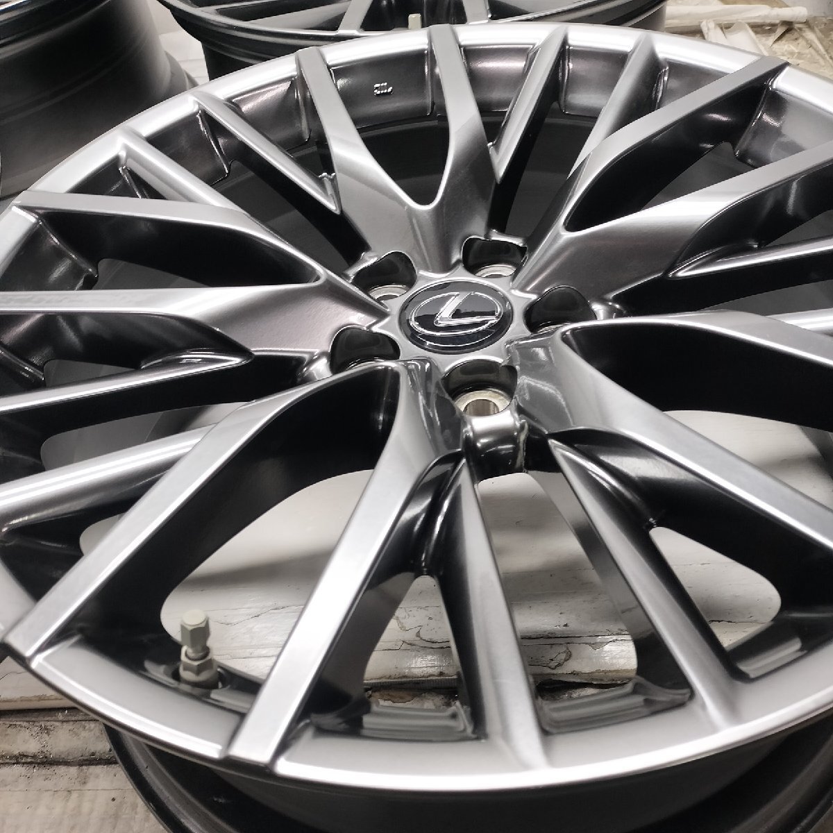 JDM Delivery to a specific address is required High-end and rare 20x8J (No Tires) - Image 3