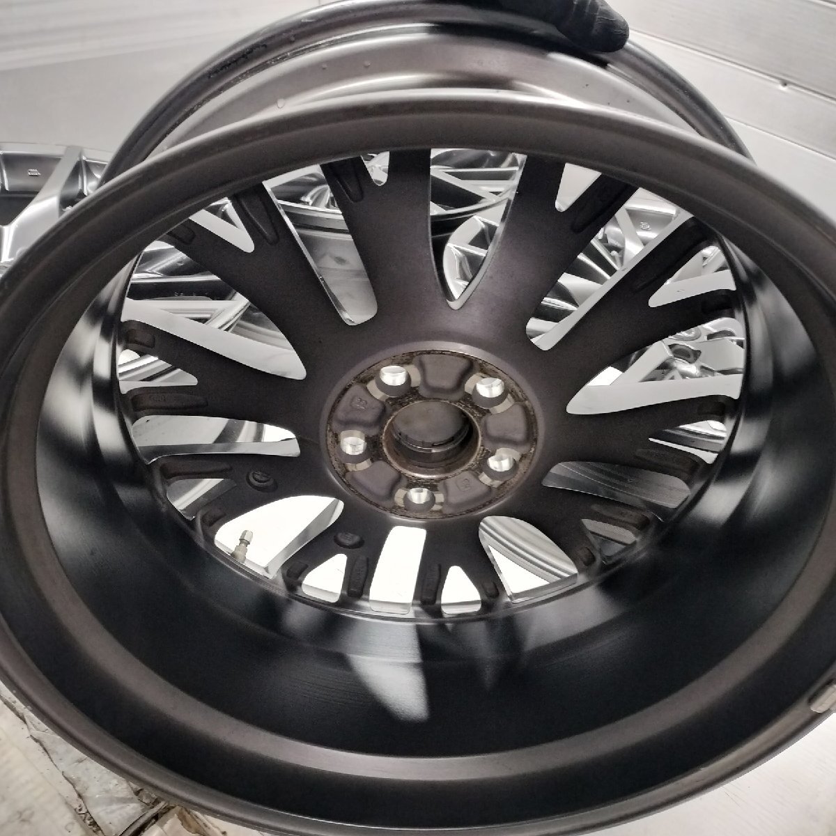 JDM Delivery to a specific address is required High-end and rare 20x8J (No Tires) - Image 10
