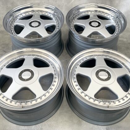 JDM OZ Racing Futura 4Wheels 18x8.5+56 11+49 5x130 (No Tires)