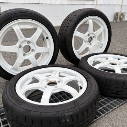 JDM RAYS VOLKRACING TE37 SONIC White 15-inch 5.5J +45 16-inch 6.5J +45 (No Tires)