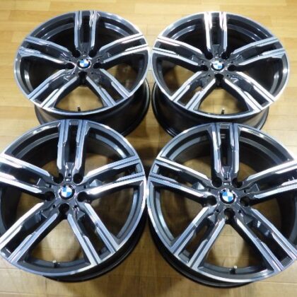 JDM Fairly clean BMW 8 Series G15 Genuine Double Spoke Styling727M Whe (No Tires)