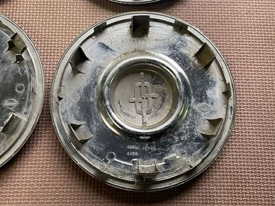 JDM Used Nissan Cedric Y31 Early Model Wheel Center Cap for Aluminum W (No Tires) - Image 10