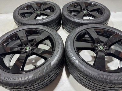 JDM Land Rover bar Defender 22-inch current model with tires 5-spoke w (No Tires)
