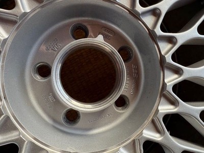 JDM BBS Super RS 19-inch 1 piece 9.5J +38 PCD114.3 with center cap b (No Tires) - Image 4