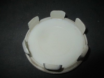 JDM Used Mercedes-Benz AMG Wheel Cap Silver 1 Piece M242 Center Cap W1 (No Tires) - Image 4