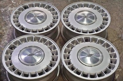 JDM Classic car Nissan Y31 Cedric Brougham genuine 15in 6J +40 PCD114. (No Tires)