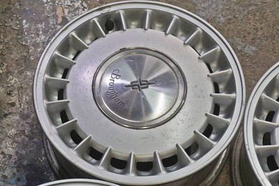 JDM Classic car Nissan Y31 Cedric Brougham genuine 15in 6J +40 PCD114. (No Tires) - Image 2