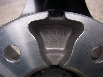 JDM New car Fairlady Z Z34 late model Bar John S with genuine wheels + (No Tires) - Image 10