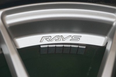 JDM RAYS GramLights 8.5J+45 114.3 2023 model YOKOHAMA BluEarth-XT 225/ (No Tires) - Image 4