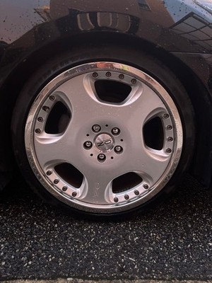 JDM OZ Opera II 19 8.5j +35 all around (No Tires)