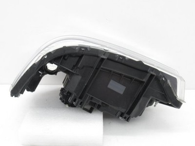 JDM Toyota Hi-Z S500P S510P Late Model Genuine Right Headlight LED Sta (No Tires) - Image 2