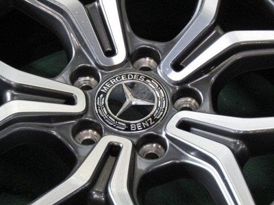 JDM Rare and Popular Mercedes-Benz W213 E-Class Late Model Genuine AMG (No Tires) - Image 8
