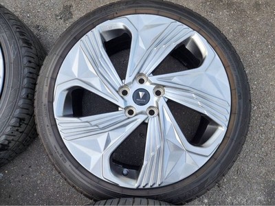 JDM 60 Prius Modellista wheels 19-inch good tread 195/50R19 tires. (No Tires) - Image 3