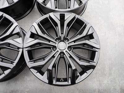 JDM Toyota Crown Black Suobar Genuine 19 Gloss Black 4-Wheel Set (No Tires) - Image 2