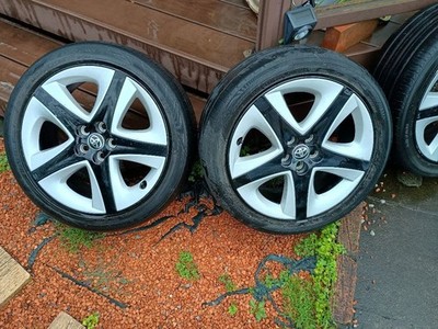 JDM Genuine Prius 50 17-inch alloy wheels and tires 4-piece set. (No Tires) - Image 2