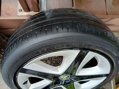 JDM Genuine Prius 50 17-inch alloy wheels and tires 4-piece set. (No Tires) - Image 4