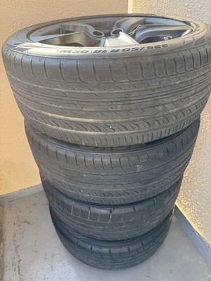 JDM Z34 early model genuine wheels and tire set 4 books (No Tires) - Image 2