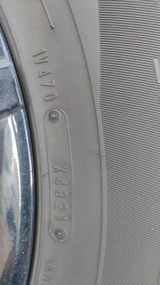 JDM Toyota Hilux GUN125 with Rays Daytona FDX F7S Black Machining Whee (No Tires) - Image 4
