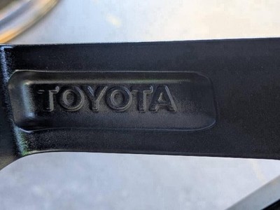 JDM Toyota 210 Series Crown Genuine 18-inch Gloss Black 4-Wheel Set (No Tires) - Image 7