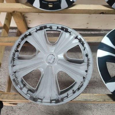 JDM Subaru Solterra electric car 18-inch wheel cover 8-135 (No Tires) - Image 2