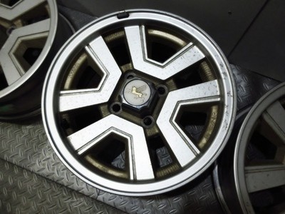 JDM Rare Toyota 10th Series Soarer late model with genuine 15x6J+20 whe (No Tires) - Image 3
