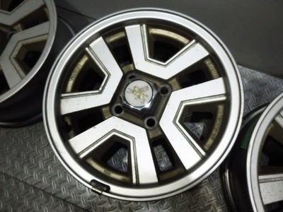 JDM Rare Toyota 10th Series Soarer late model with genuine 15x6J+20 whe (No Tires) - Image 4