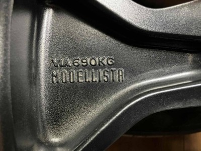 JDM FinishedTOYOTA Toyota Crown Black Suobar Genuine Option Modellista (No Tires) - Image 9
