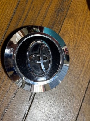 JDM Toyota center caps for Land Cruiser Prado 200 250 and 300 series. (No Tires) - Image 2