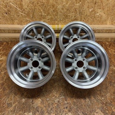 JDM SizeWatanabeRtype159J-13/12J-51114.3/4 holesClassic cars: Skyline (No Tires)