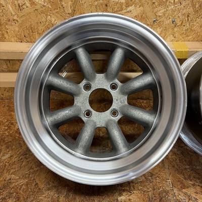 JDM SizeWatanabeRtype159J-13/12J-51114.3/4 holesClassic cars: Skyline (No Tires) - Image 6