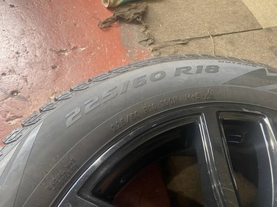 JDM Set of 4 winter tires: Pirelli ICE ZERO Asimmetrico 225/60/R18 for (No Tires) - Image 2