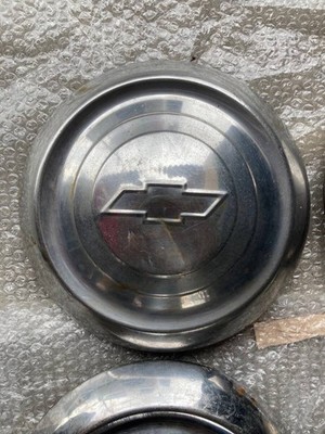 JDM 1955-1956 Chevrolet Truck Dog Dish Center Cap Hub Cap 9.5 Lowrider (No Tires) - Image 2