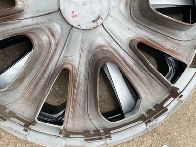 JDM Rare Item: Genuine Toyota Prius 50 Series Early Model PHV 15-inch (No Tires) - Image 11