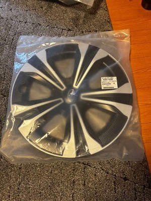 JDM Subaru Solterra Wheel Cap (No Tires) - Image 2
