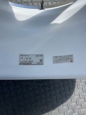 JDM 4-Wheel Set NISMO 40th Anniversary RAYS NISMO LMGT4 18x9J +22 SAILUN (No Tires) - Image 9