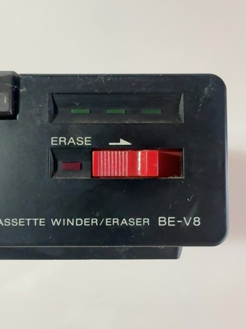 SONY BE-V8 Video 8 Cassette Winder Eraser FOR PARTS JUNK Missing Battery Cover - Image 5
