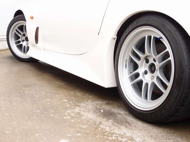 Mazdaspeed side skirt and ENKEI RPF1 wheel on a widebody Mazda RX-7 FD3S