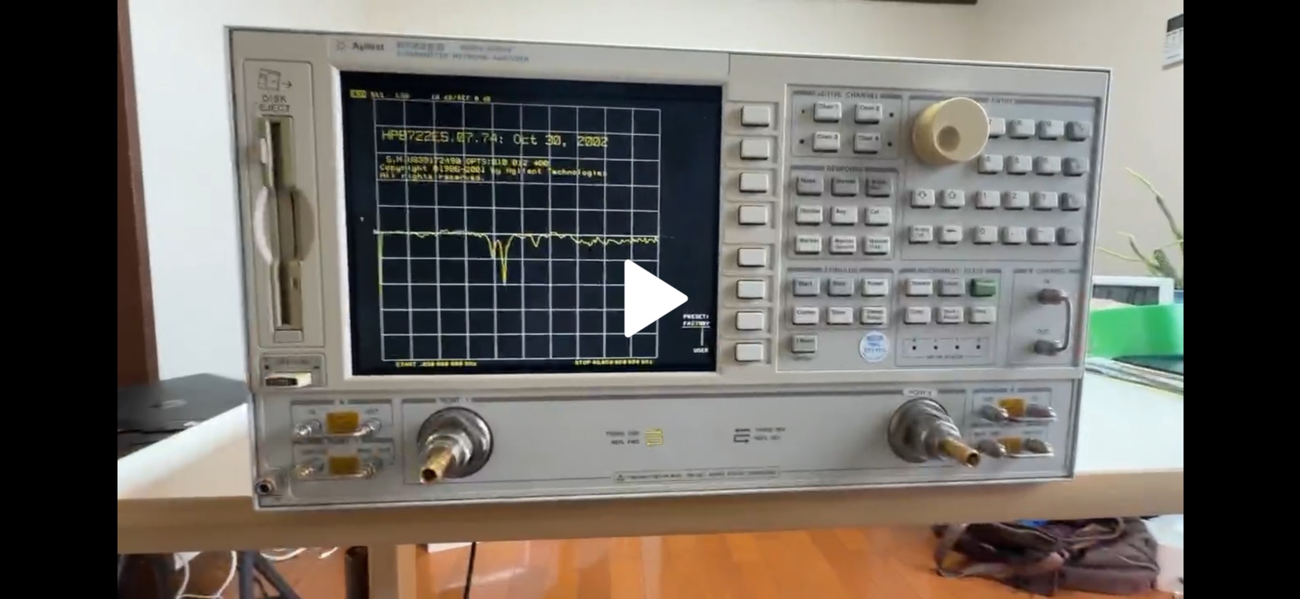 Agilent 8722ES 50MHz-40GHz Vector Network Analyzer Opt 010/012/1D5 Tested - Image 2