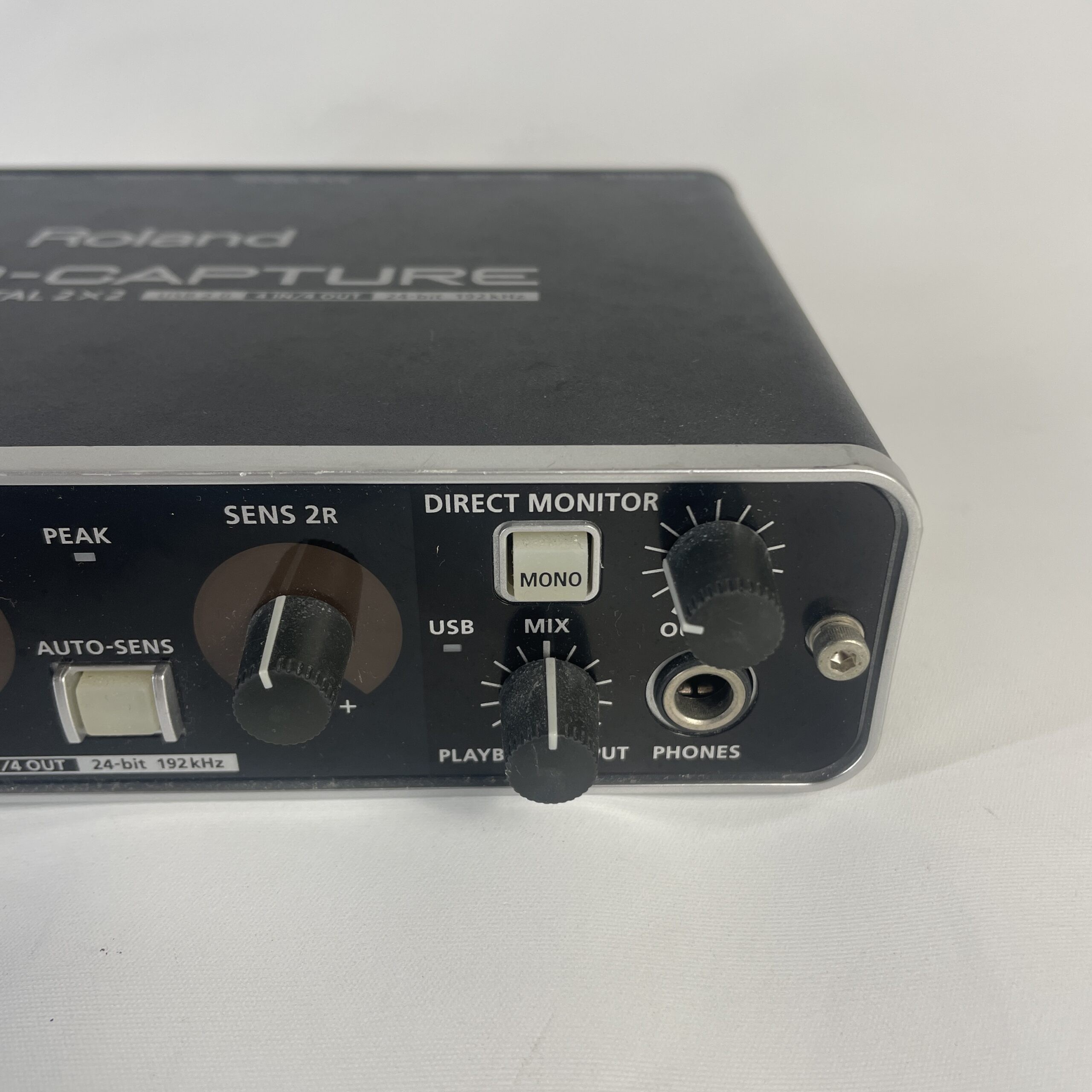 Roland QUAD-CAPTURE UA-55 USB Audio Interface 4-In/4-Out 24-Bit/192kHz - Image 4