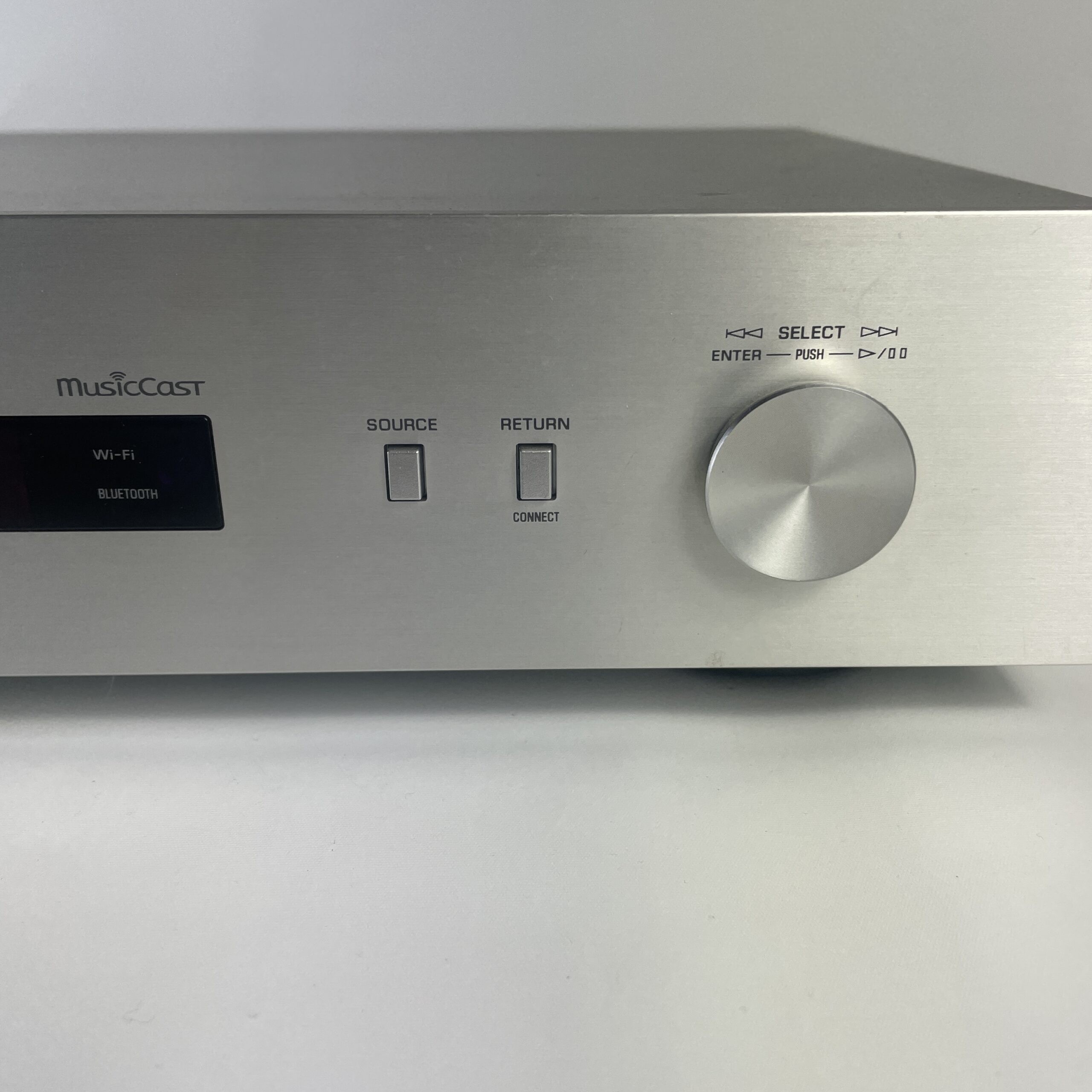 Yamaha NP-S303 Natural Sound Network Audio Player Silver Main Unit Only Tested - Image 3