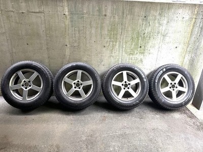 JDM Michelin X-ICE SNOW SUV 235/65R17 4-Wheel Set Tires with excellent (No Tires)